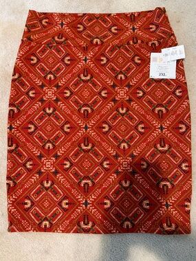 NWT LuLaRoe Women’s Red Patterned Pencil Skirt - 2XL